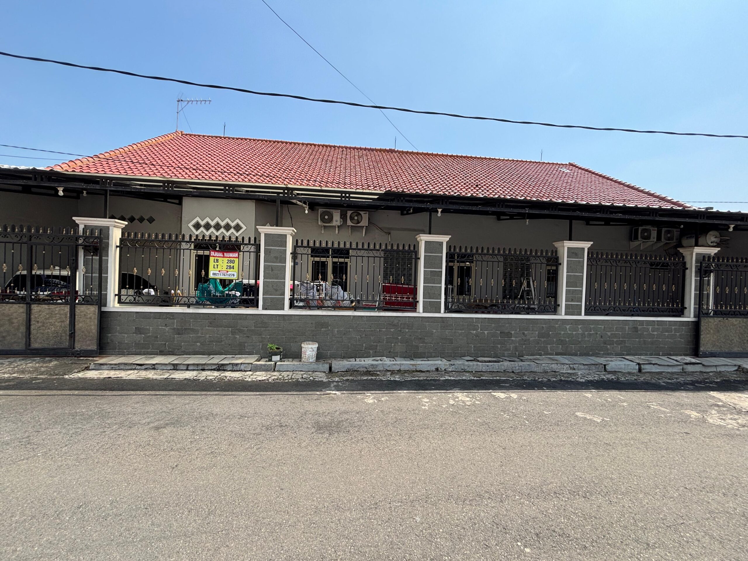 DIJUAL RUMAH SECOND DI JL SASANA BUDAYA, KOTA CIREBON